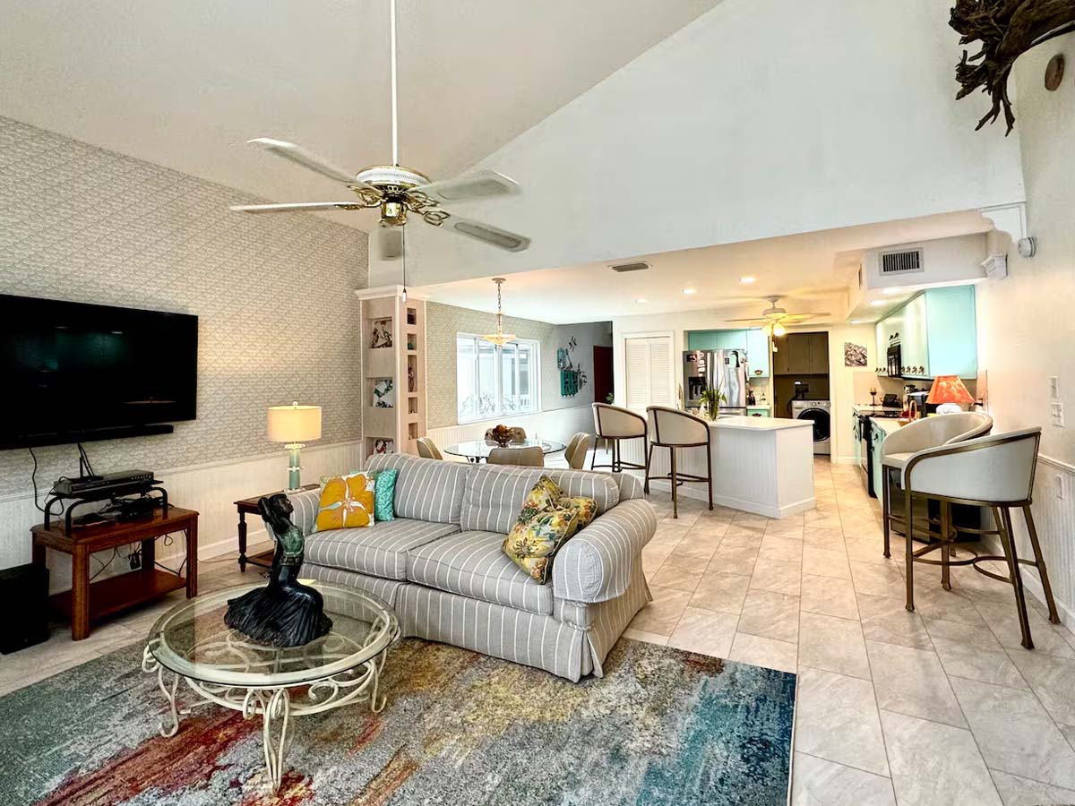 Art Deco on the Homosassa vacation rental
